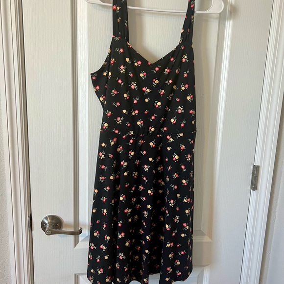 Sundress - Picture 2 of 2